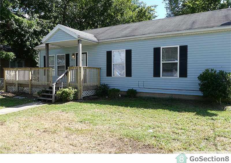 1st image of 4022 Larkwood Ave