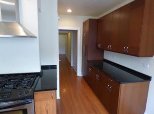 4005 W Nelson St, Chicago, IL 60641