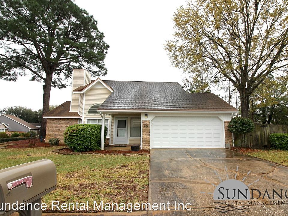1st image of 341 Canterbury Cir