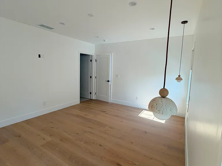 6302 Teesdale Ave — Photo 10