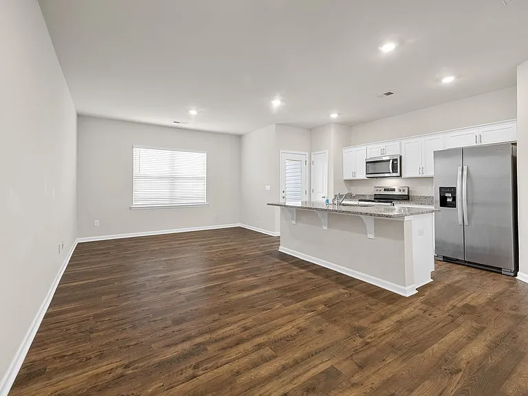 201 Sunriff Ct — Photo 3