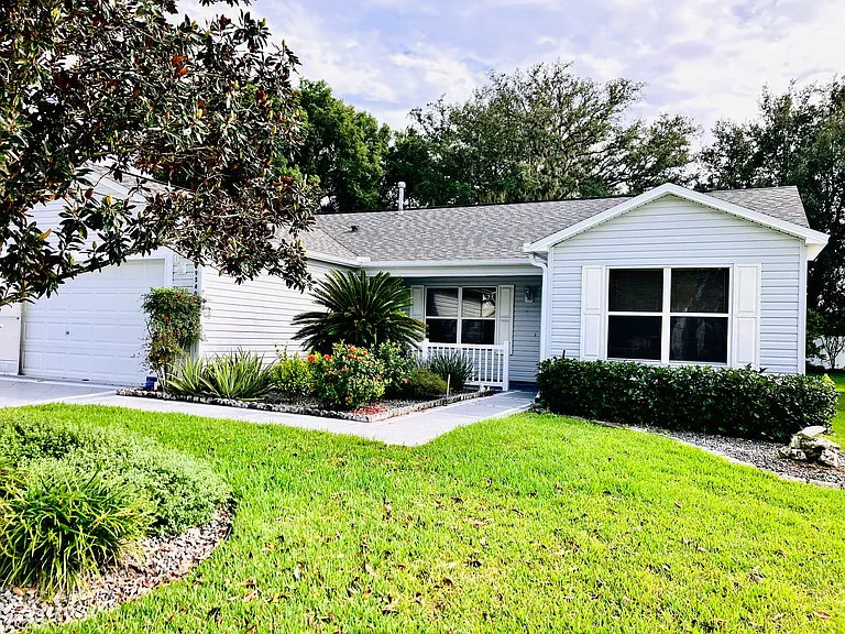 9540 SE 171st Argyll St — Photo 1