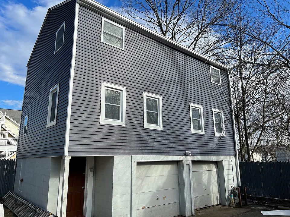 3 1/2 Smith St