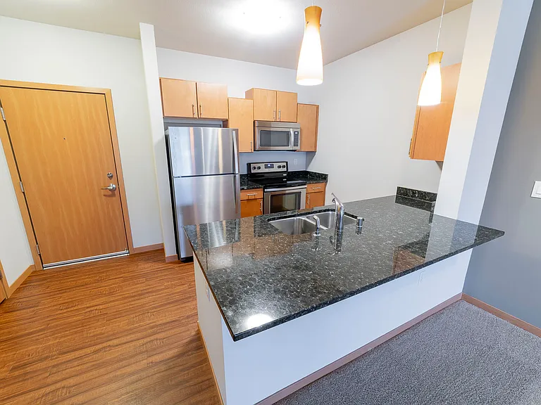 Mammoth Springs Apartments & Townhomes — Photo 55