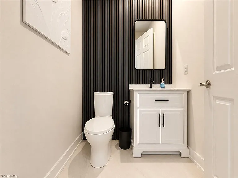 12667 Biscayne Ct — Photo 34