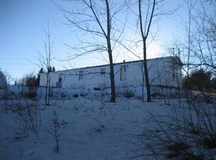 22 North Rd, Athens, ME 04912