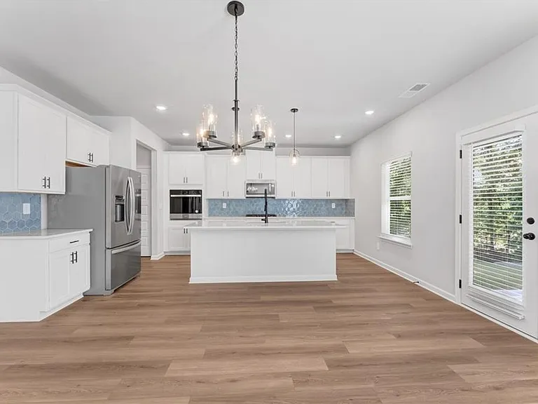 2929 Sweet Red Cir — Photo 26