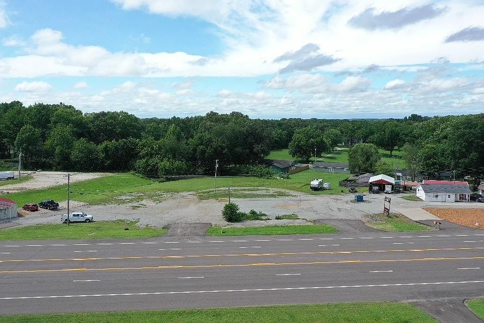 1st image of 17595 Highland Dr