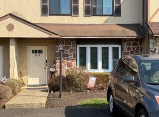 2014 Jason Dr, Huntingdon Valley, PA 19006