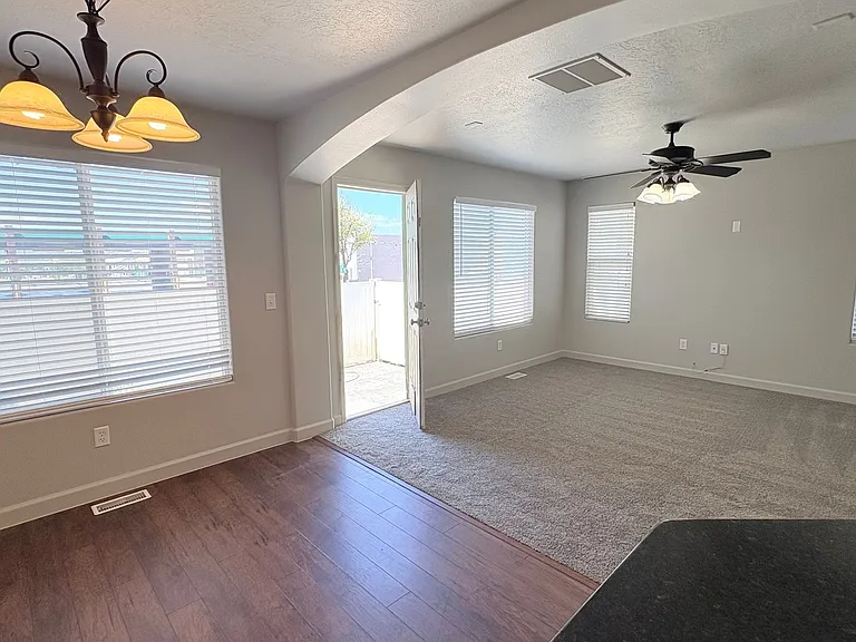 173 E Fiddlers Canyon Rd #1 — Photo 5