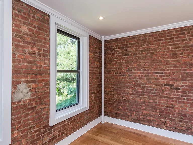 250 Washington Ave #C3 — Photo 4