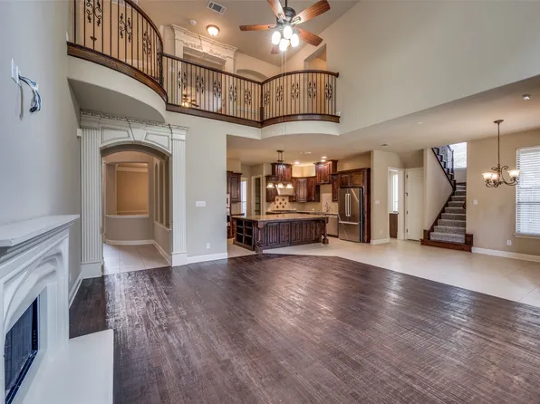 751 Chateaus Dr, Coppell, TX 75019