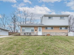 10757 Crestview Dr, Irwin, PA 15642