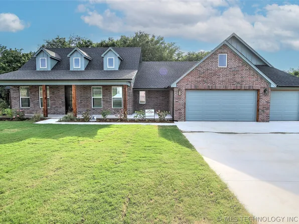 1008 N 25th St, Collinsville, OK 74021
