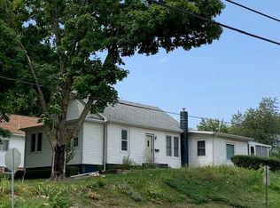 128 E 6th St, Spring Valley, IL 61362