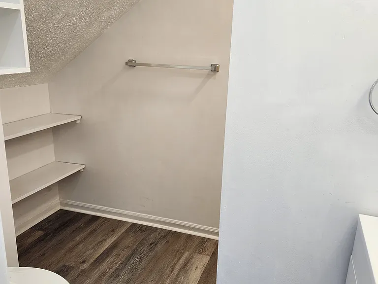3903 Emerald Dr — Photo 11