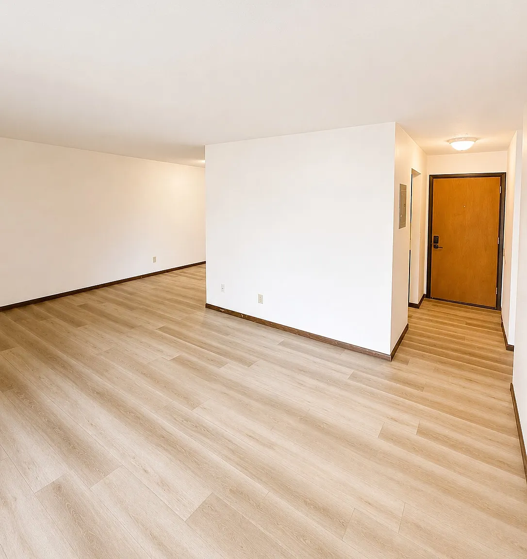Hazelwood Apartments — Photo 3