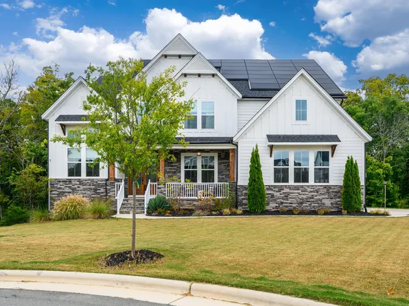 104 Holly Cove Ct, Holly Springs, NC 27540