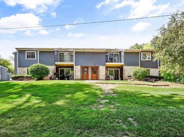 405 Whispering Pines Way, Fitchburg, WI 53713