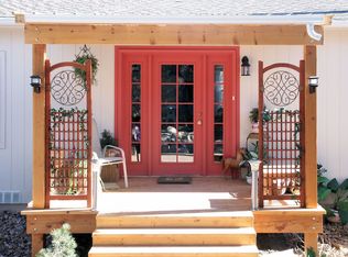 395 Sedillo Rd, Tijeras, NM 87059