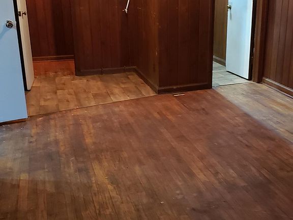 Laundry Room with 1/2 bath