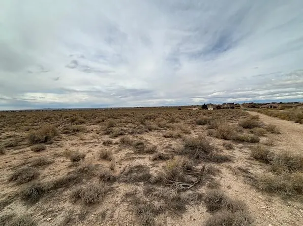 608 Isabel Rd SE, Rio Rancho, NM 87124