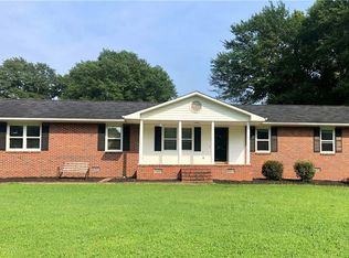 213 Oxmoor Dr, Anderson, SC 29625