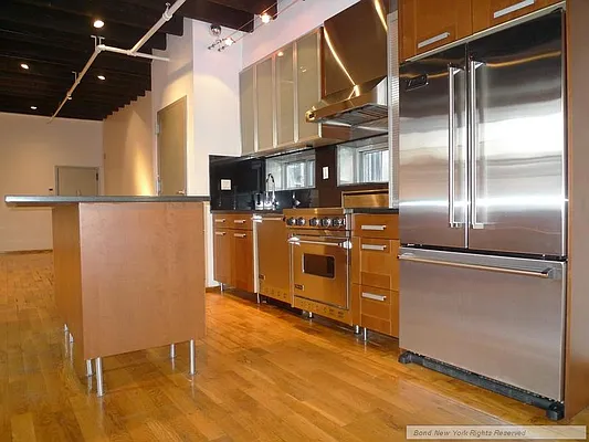 Rented by Bond New York | media 13