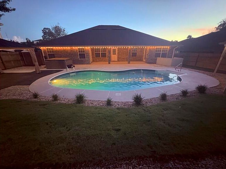 1st image of 307 Gauntlet Dr