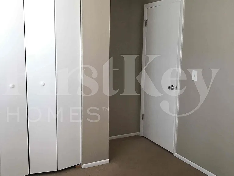 660 Flagler Dr — Photo 13