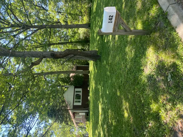 142 School St, Wood Dale, IL 60191