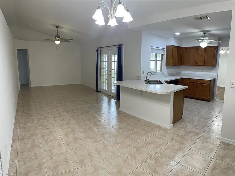 9758 Country Oaks Dr — Photo 6