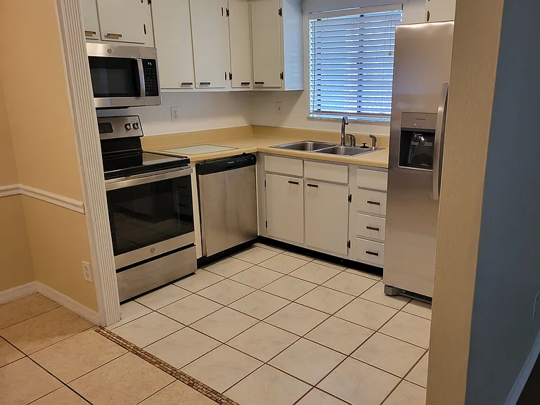 Kitchen, off dining room