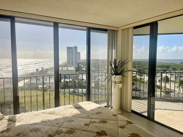 9650 S Ocean Dr #809 — Photo 32