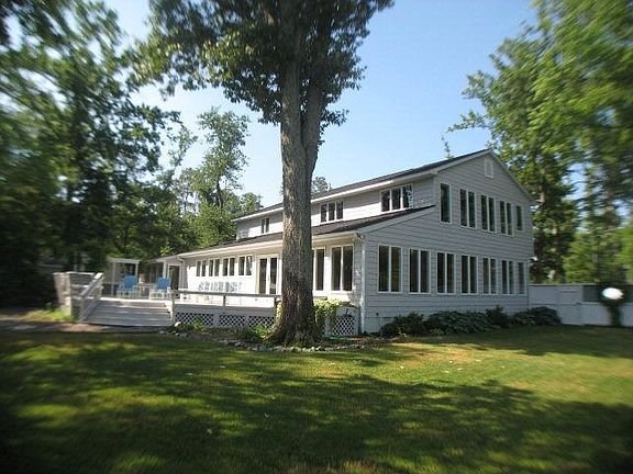 2nd image of 271 Brightwaters Dr