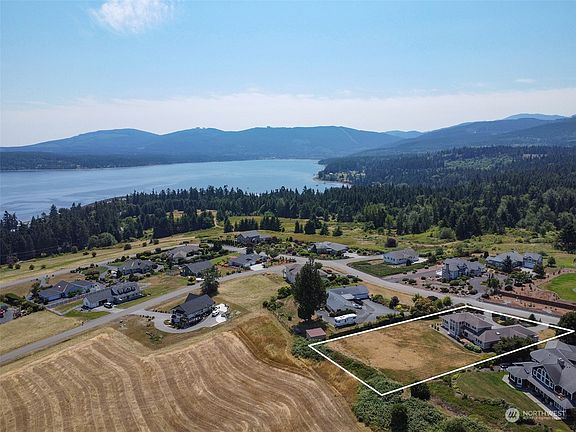 5th image of 721 Spyglass Lane