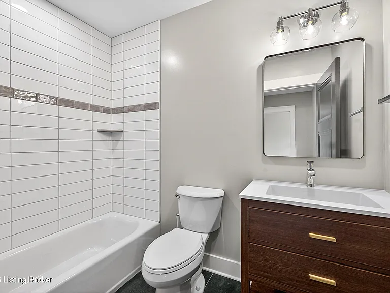 914 Ash St — Photo 35