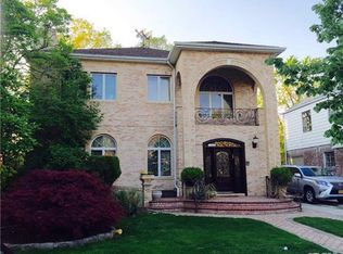 10835 66th Rd, Forest Hills, NY 11375