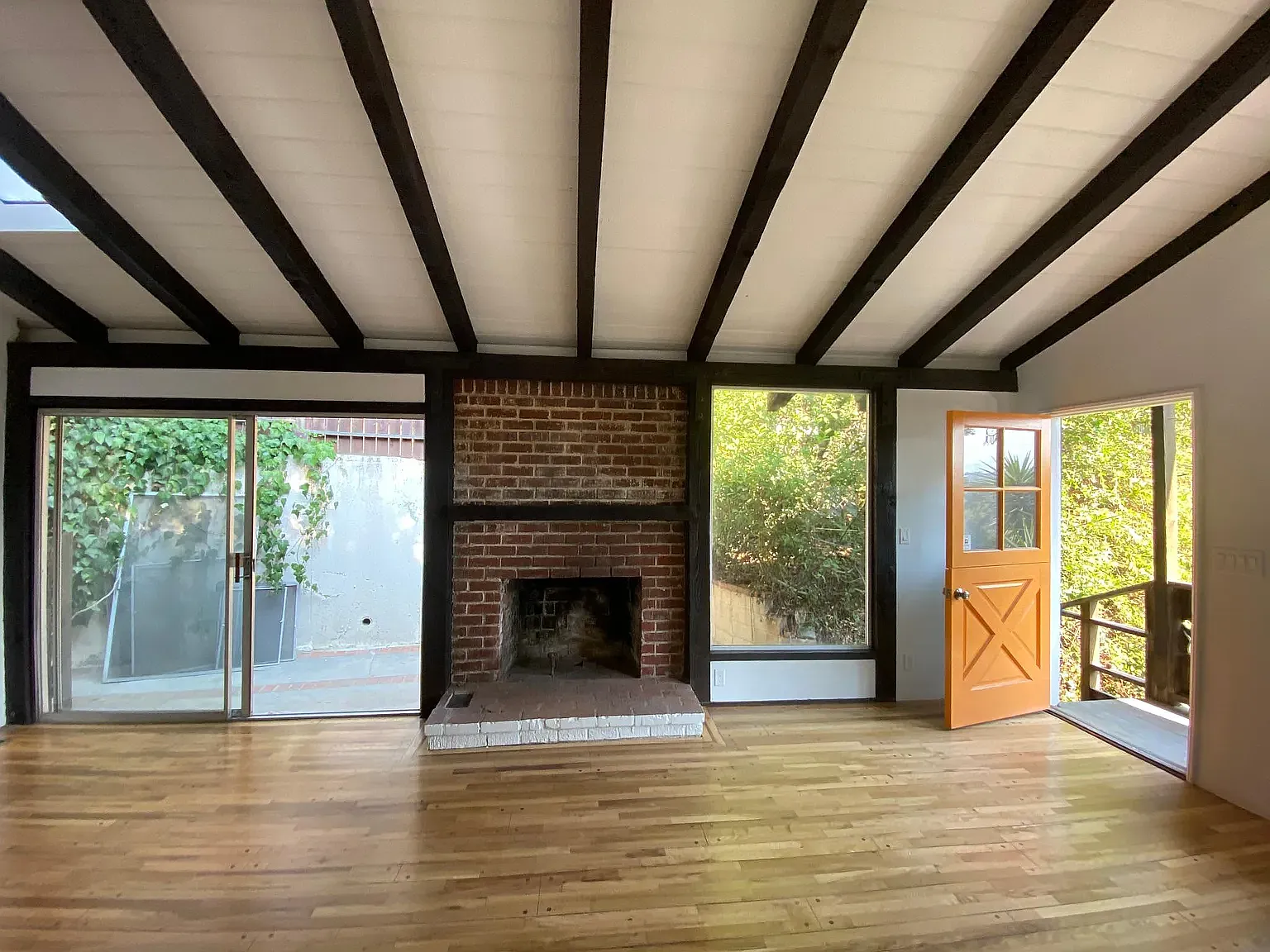 2 bed, 1.5 bath, 1200 sqft, $5,250 — Photo 4
