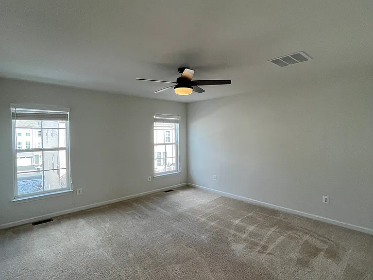 8196 Maude Ln — Photo 13