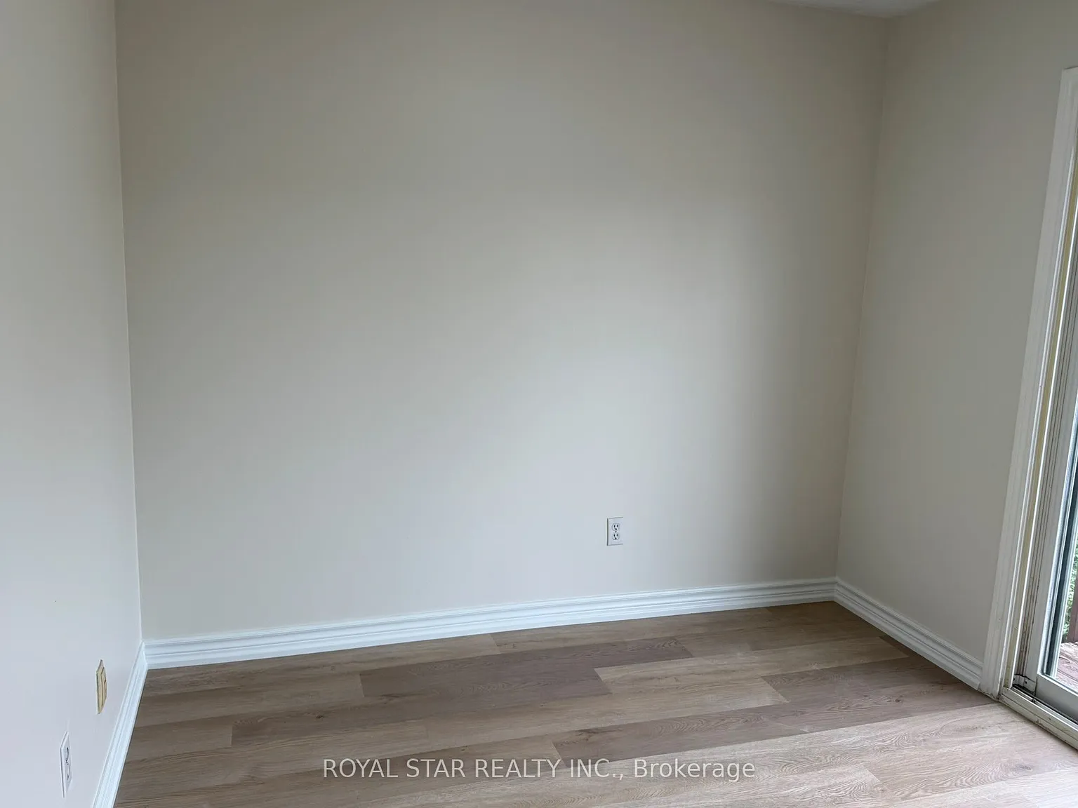 3 bed, $2,500 — Photo 3