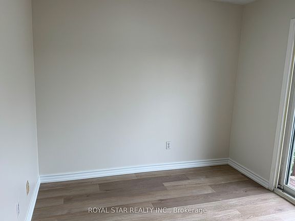 3rd image of 162 Beech St