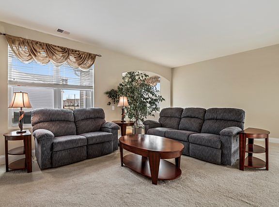 3rd image of 3363 Epstein Cir
