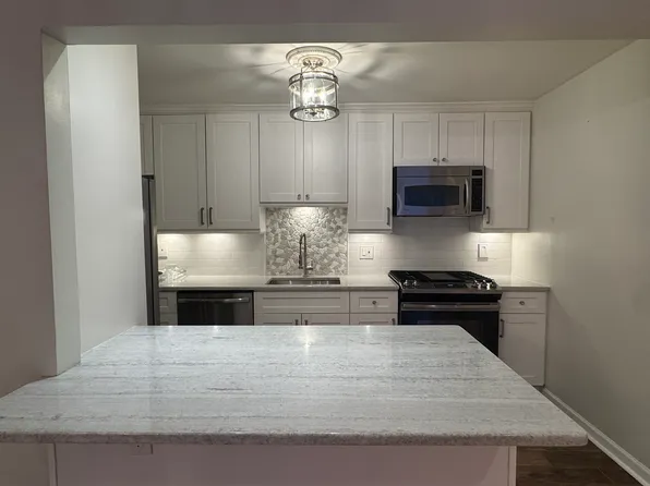 50 W Lindsley Rd APT 42, Cedar Grove, NJ 07009