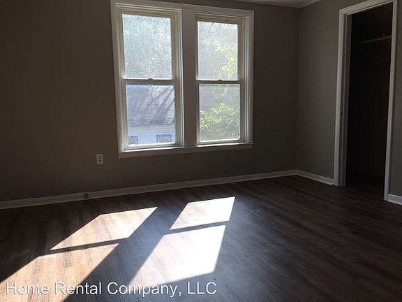 5th image of 418 8th St NW #2
