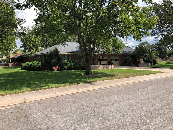 2nd image of 2310 Westminster Dr Unit A