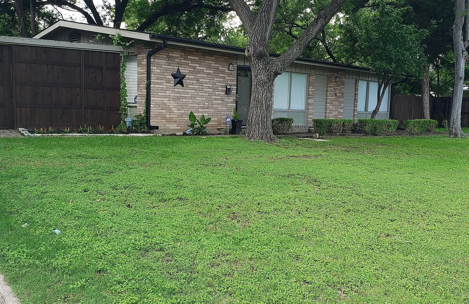 4 bed, 1592 sqft, $2,800 — Photo 1