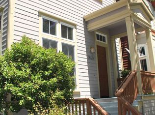 2081 Lewis St, Hercules, CA 94547