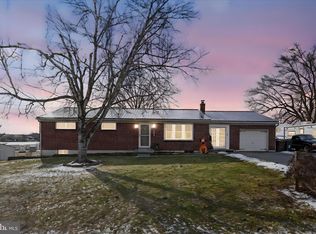 193 W Main St, Fredericksburg, PA 17026