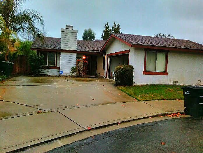 1st image of 937 E Monticelli St